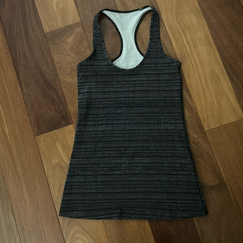Lululemon Tank Top - Excellent Condition